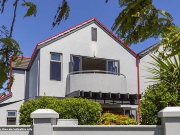 Your easy lakeside escape