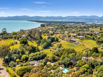 Ruby Bay Luxury with Coastal Charm