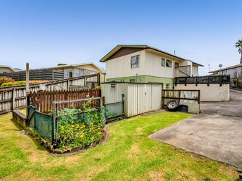 Solid 1975 Home with Large Section + more