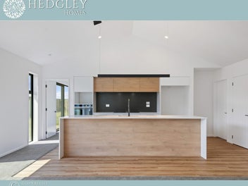 Luxury Living Awaits in Stunning Queenstown