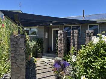 New Roof, New Start and Priced to Sell!