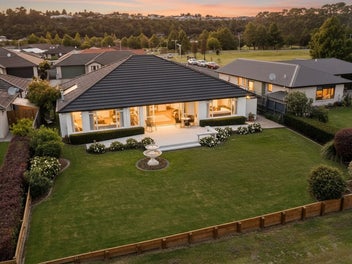 Incredible Lake View, Solid Block Stunner