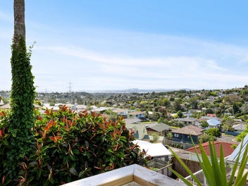 MUST Be Sold! Present All Offers NOW!