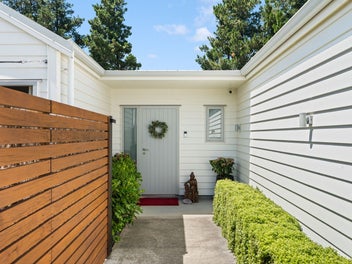 Smart, Stylish & Sorted