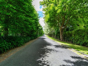 The Ultimate Blend of Privacy, Space & Elegance