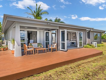 Your Coastal Lifestyle Dream Awaits