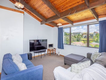 Elevated, Sunny - Easy Living