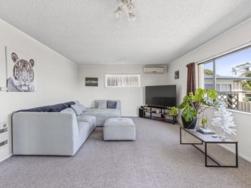 Snap up this smart buy!