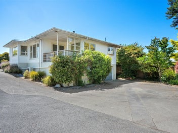 Invest in Beautiful Mapua - Home and Income