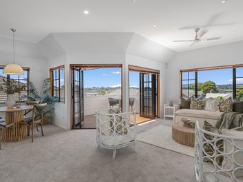 Waterview charm in the Avenues