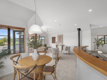 Waterview charm in the Avenues