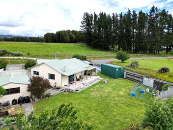 FINE COUNTRY LIVING, AMPLE GARAGES
