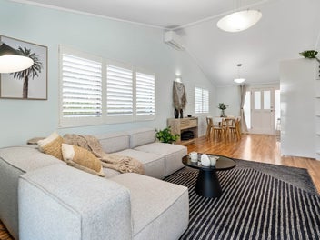 Flexible Floor Plan & Water Views