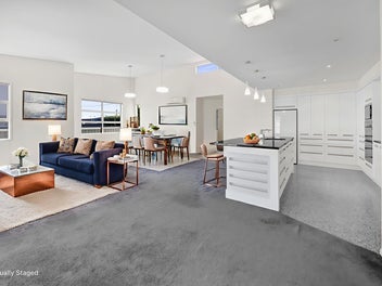 Impressive Modern Townhouse in Prime Location