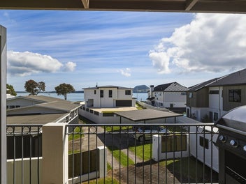 Bring the Family & The Boat!