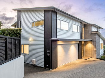 MODERN FAMILY LIVING | WESTLAKE & RANGITOTO ZONE
