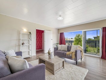 Spacious townhouse for convenient living