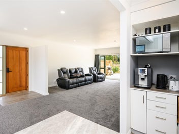 TEAM LEWIS - 50 M2 PRIVATE DECK? YOU GOT IT!