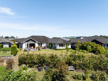 Top-End Appliances – Enviable Location!