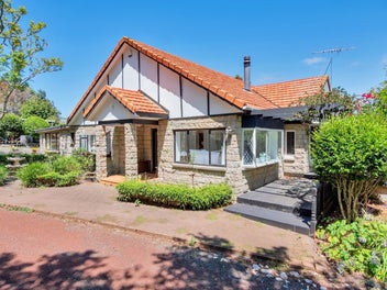 8.1Ha Estate - Rare, Private, Untapped Potential