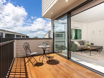 Absent Owners Want SOLD