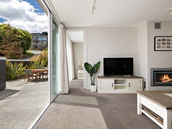 Walk to town with Visitor Accommodation Consent