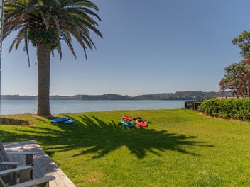 ABSOLUTE BEACHFRONT, ABSOLUTE PERFECTION