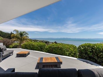 Nelson's Ultimate View Home