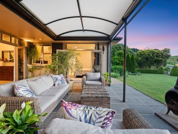 Idyllic Country Living On 1.2 HA