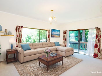 Opposite St Lukes Mall – Do-Up Opportunity