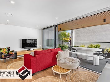 Natural Light, Views, Brand New.