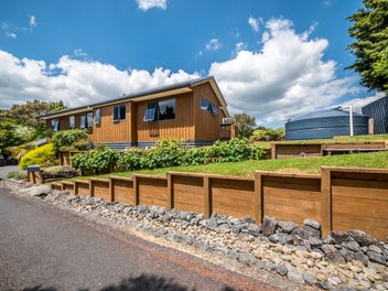 Elevated Privacy and Sunlit Living - Your Opua San