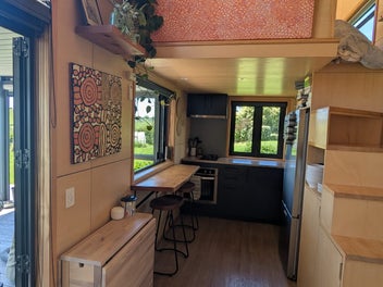 Tiny home on wheels off grid