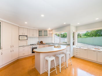 Peace, Privacy & Potential in Waikanae Garden Area