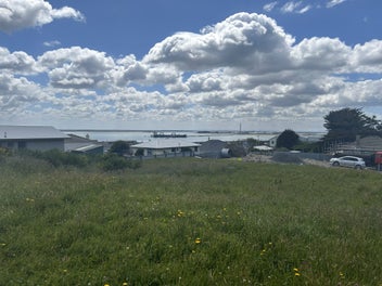 Elevated Port Views, future Potential!