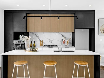 Call NOW to enjoy Christmas at the BEACH!!