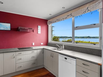 YOUR EVERYDAY ESCAPE