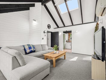 Vendors are ready to move!