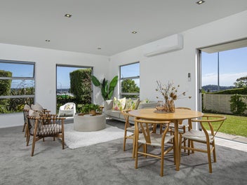 Fresh interiors, big garden, outstanding location