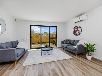 Modern 2-Bedroom Townhouse