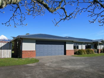 SHEDTASTIC MAIN ROAD LIFESTYLE