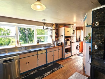 Perfect starter or easy downsize with potential