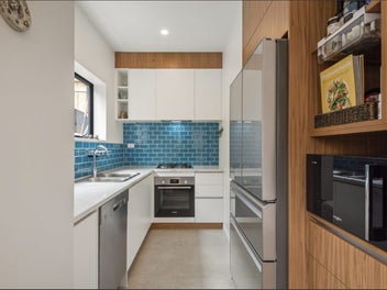 Sun, Sea & Easy Living Near Browns Bay Beach