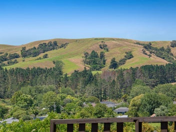 Country Views, Space & Serenity