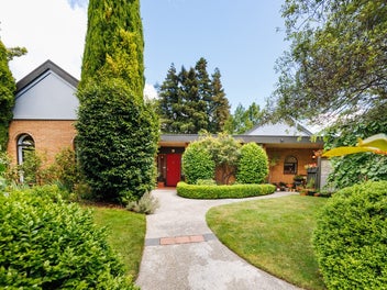 Stunning Family Home in Fitzherbert