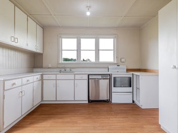 Country living close to town