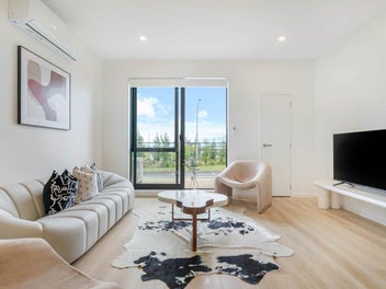 Stylish Living in a Prime Flat Bush Location