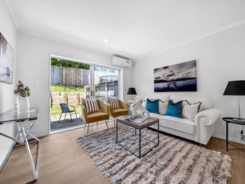 Modern Living, Walk to Train & Parrs Park!