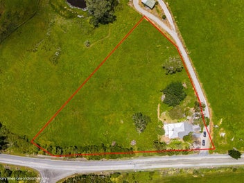 Country Lifestyle Home on 1 Hectare