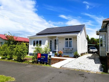 Image 1 of 20